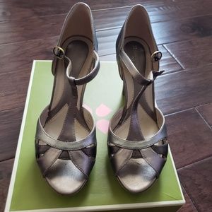 Taupe/Silver heels